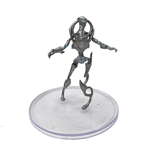 Fizban's Treasury of Dragons #28 Metallic Peacekeeper (U)