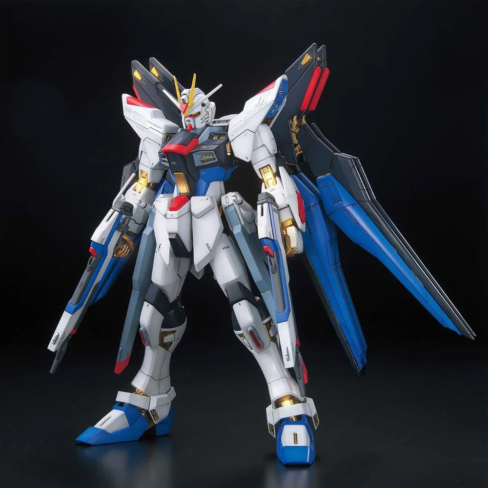 Gundam Model Kit 1/100: Master Grade SEED Destiny - Strike Freedom Gundam (Full Burst Mode)