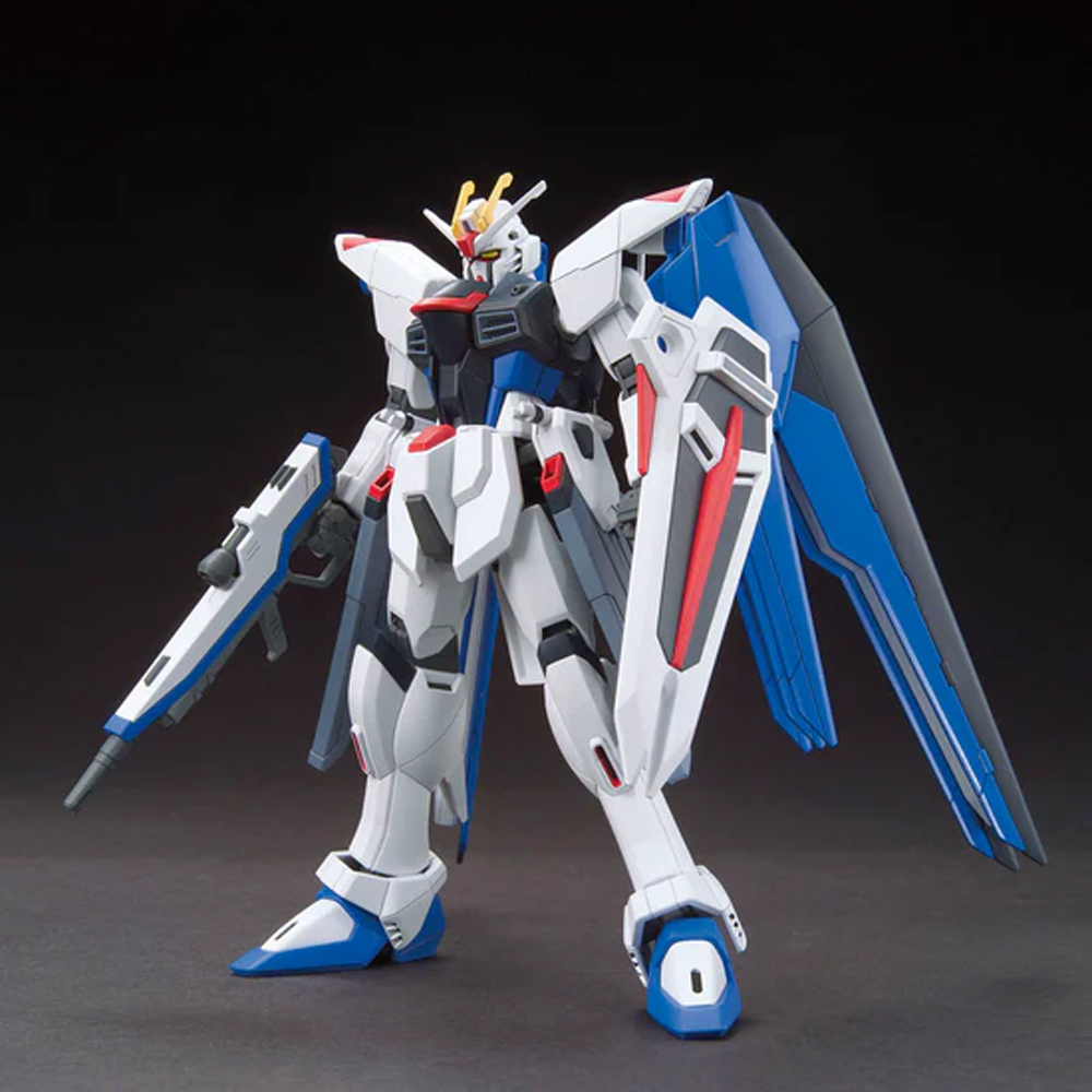 Gundam Model Kit: HGCE SEED #192 ZGMF-X10A Freedom Gundam - ZAFT Mobile Suit (Last Chance)